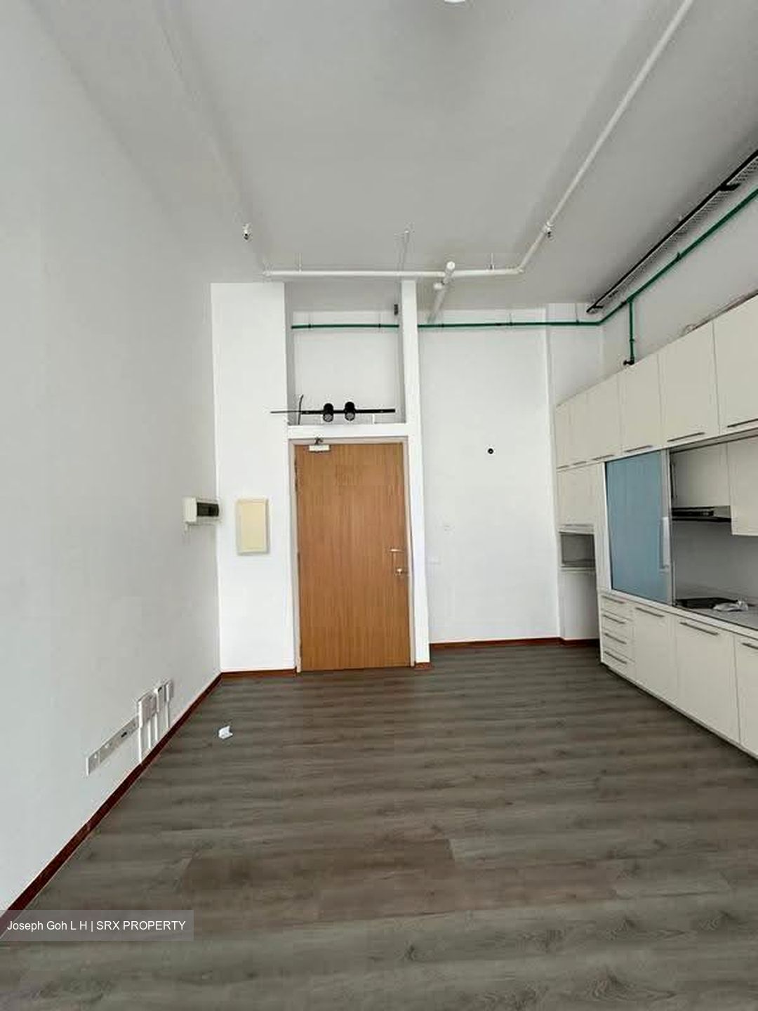 The Central (D1), Office #630584511